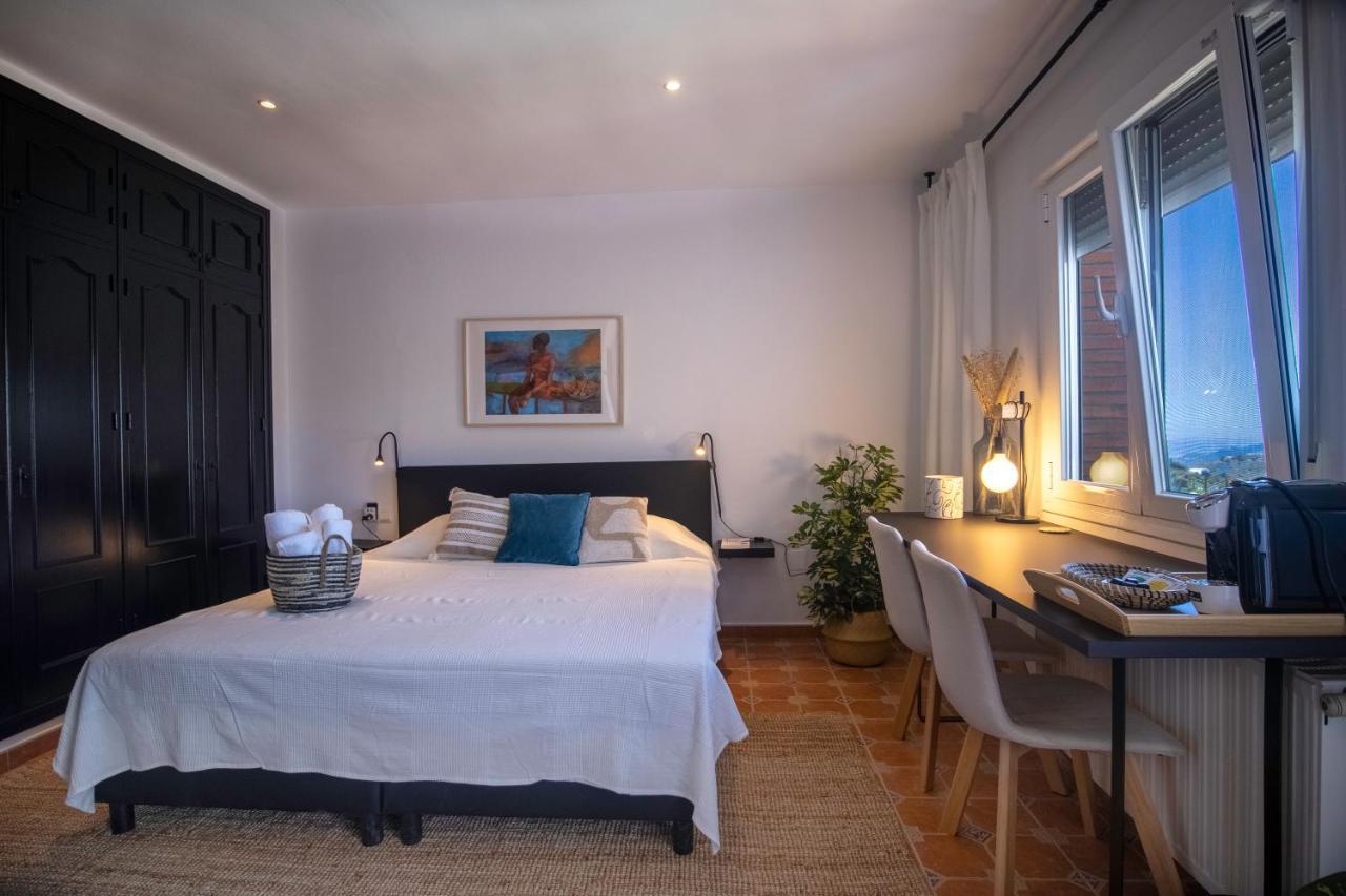 Kamer met Kingsize Bed en Balkon