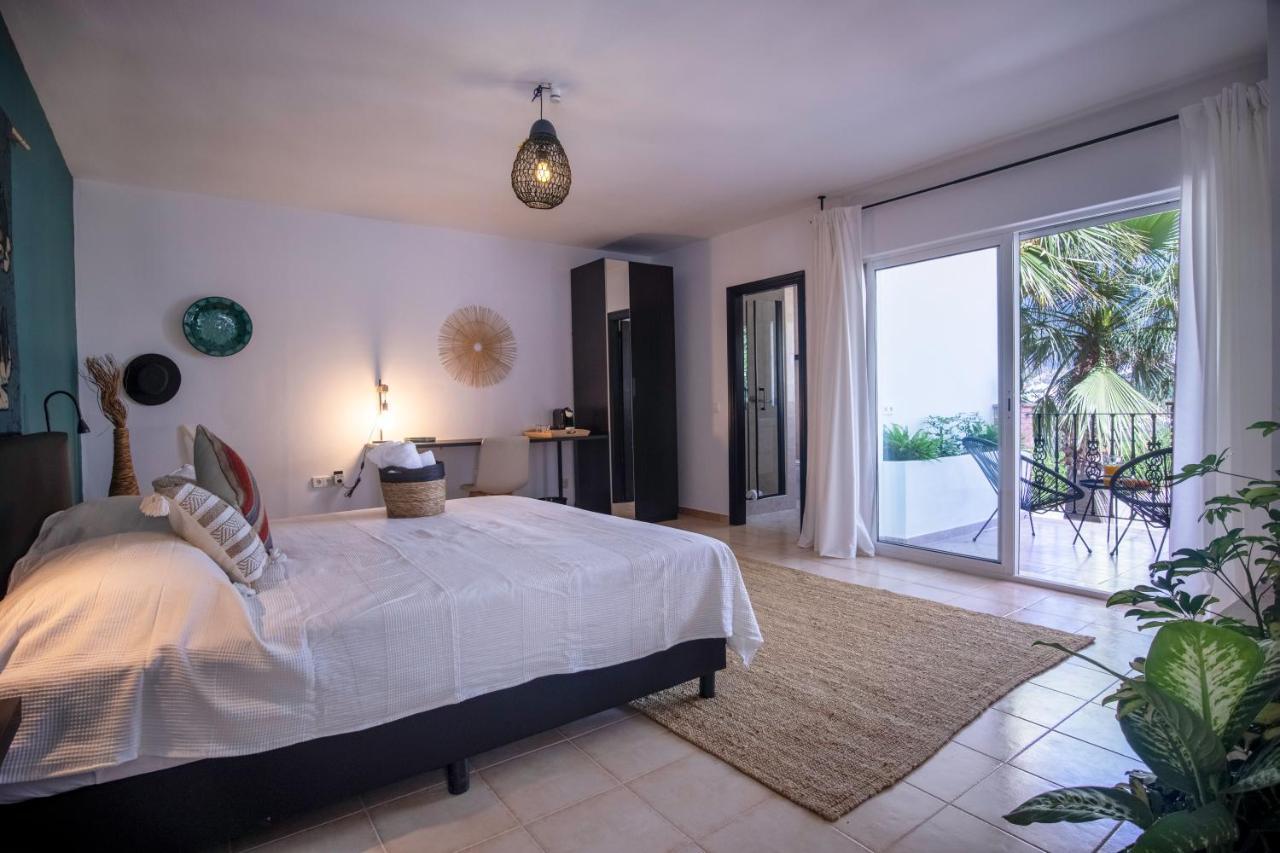 Kamer met Kingsize Bed en Balkon