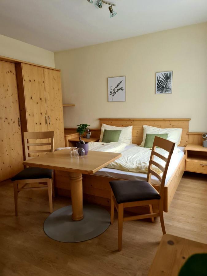 Familienzimmer mit Balkon