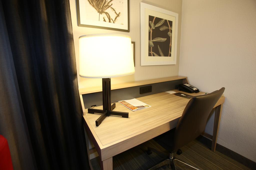 Queen Room - Disability Access