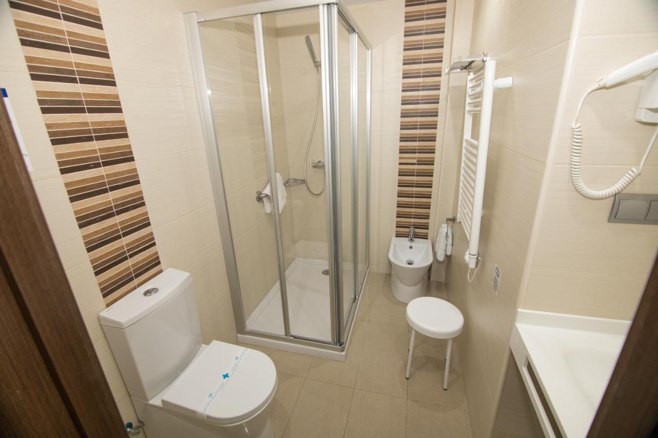 Double or Twin Room,1157417259:JPEG