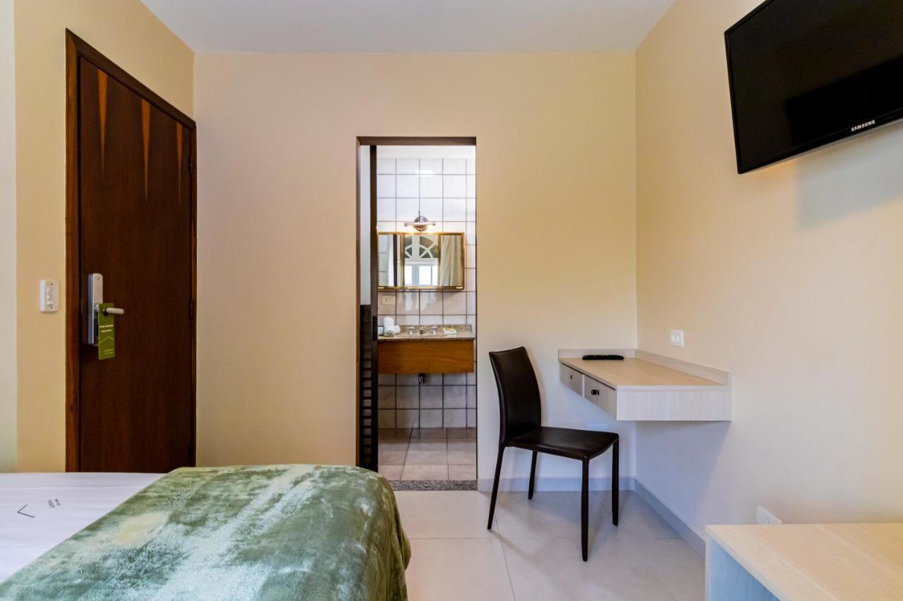 Quarto Duplo