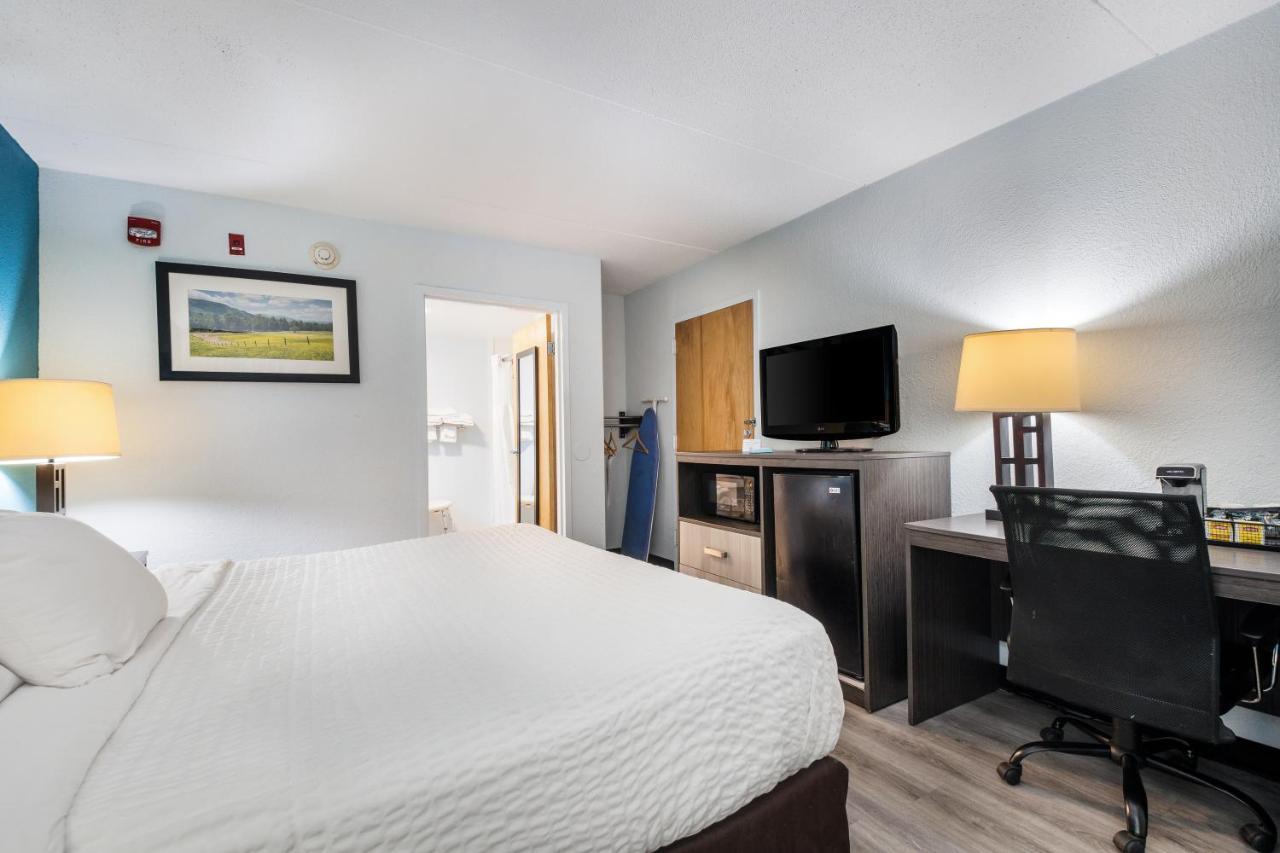 King Room - Accessible/Non-Smoking