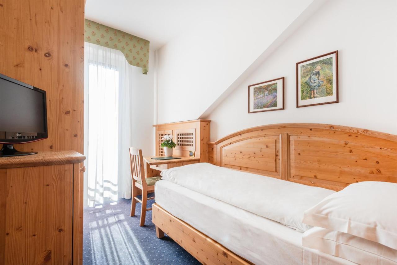 Single Room Balcony,1246064629:JPEG