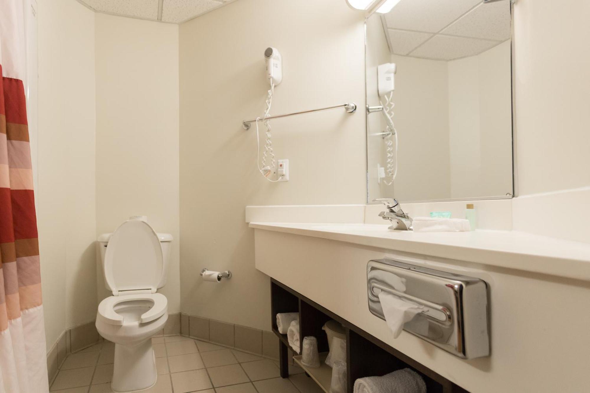 King Room - Disability Access/Non-Smoking