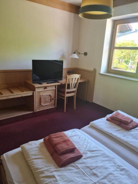 Double Room Private Bathroom