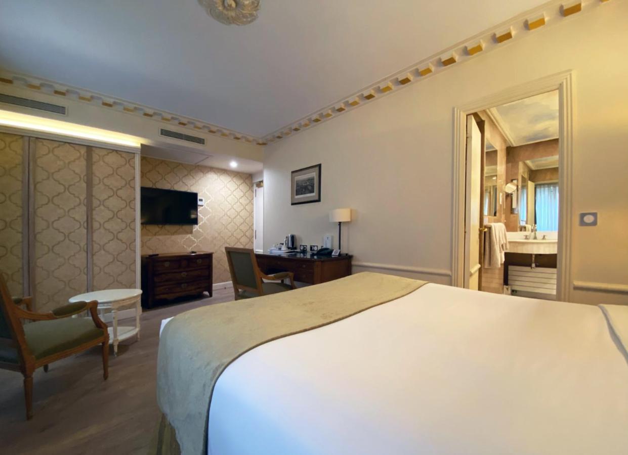 Chambre Lit Queen-Size Deluxe