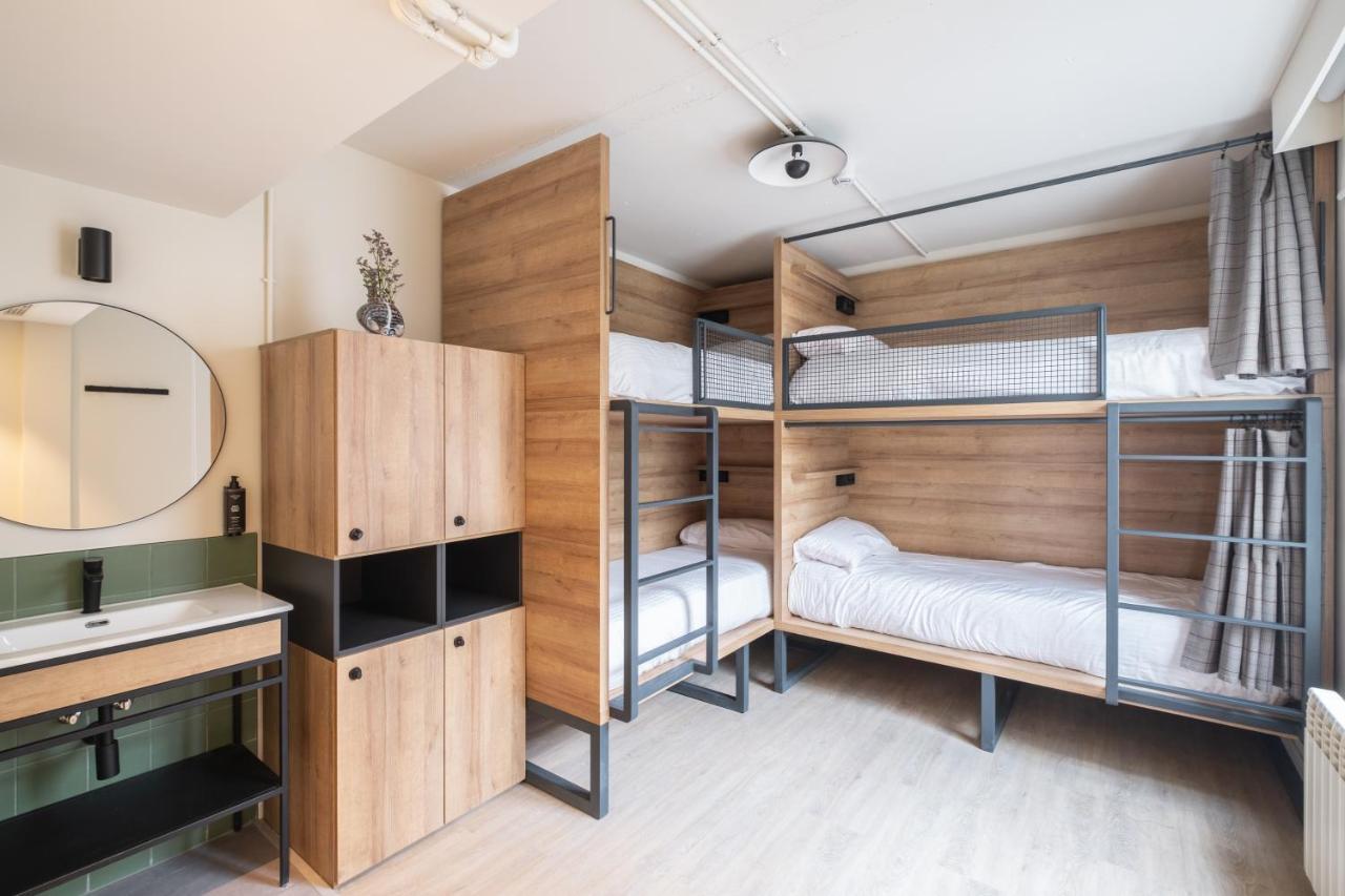 4-Bed Mixed Dormitory Room,1743463359:JPEG