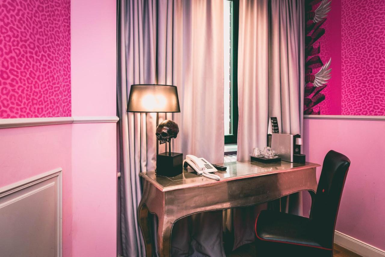M Room