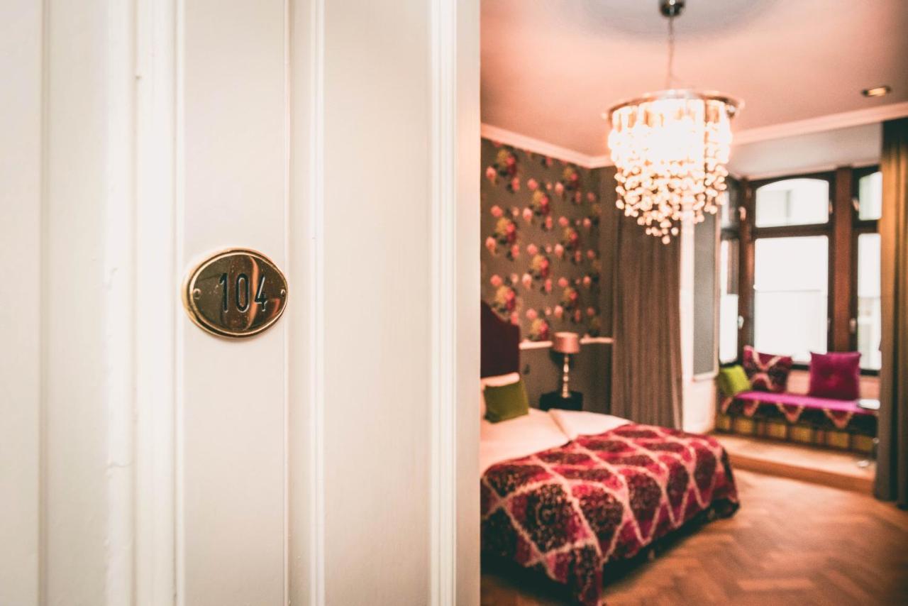 XL Room