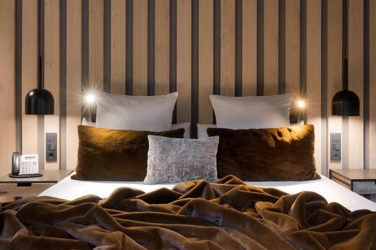 Superior Double or Twin Room Mountain View