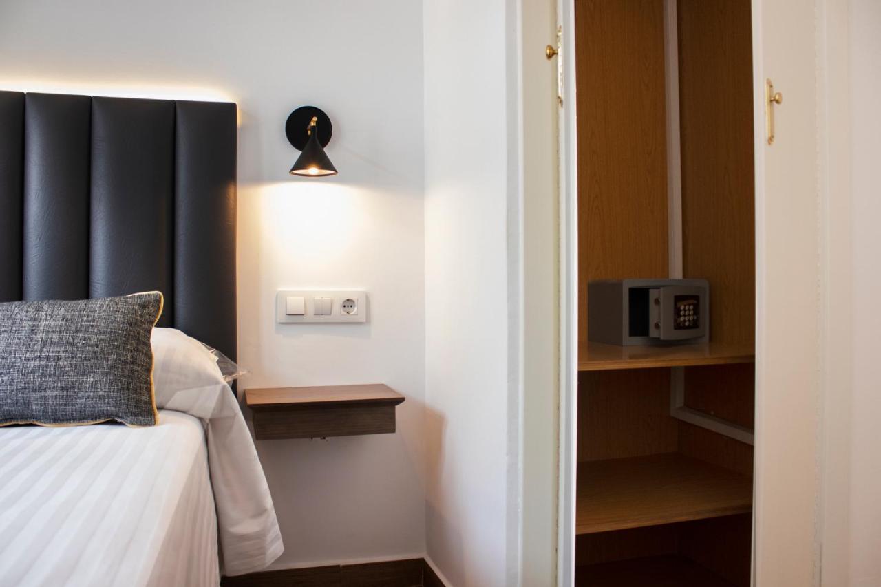 Double or Twin Room,1169947756:JPEG