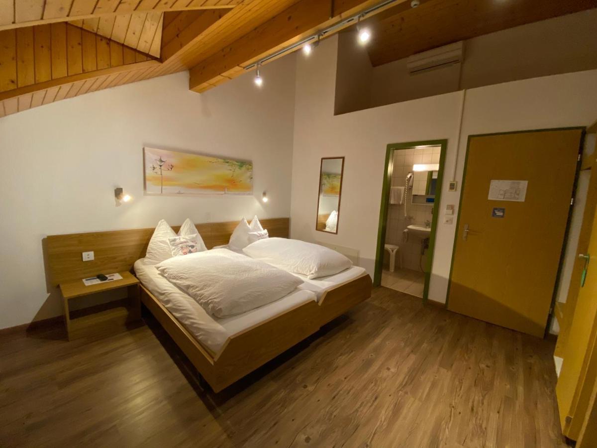 Standard Twin Room Air Conditioning Attic,1173774699:JPEG