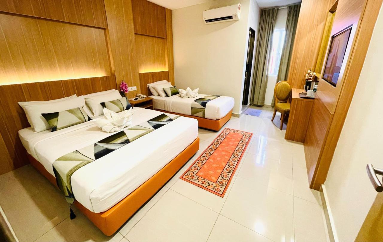 Deluxe Triple Room