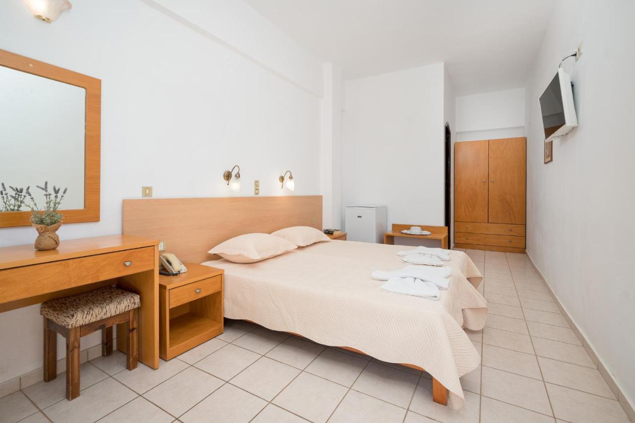 Standard Room,1174119231:JPEG