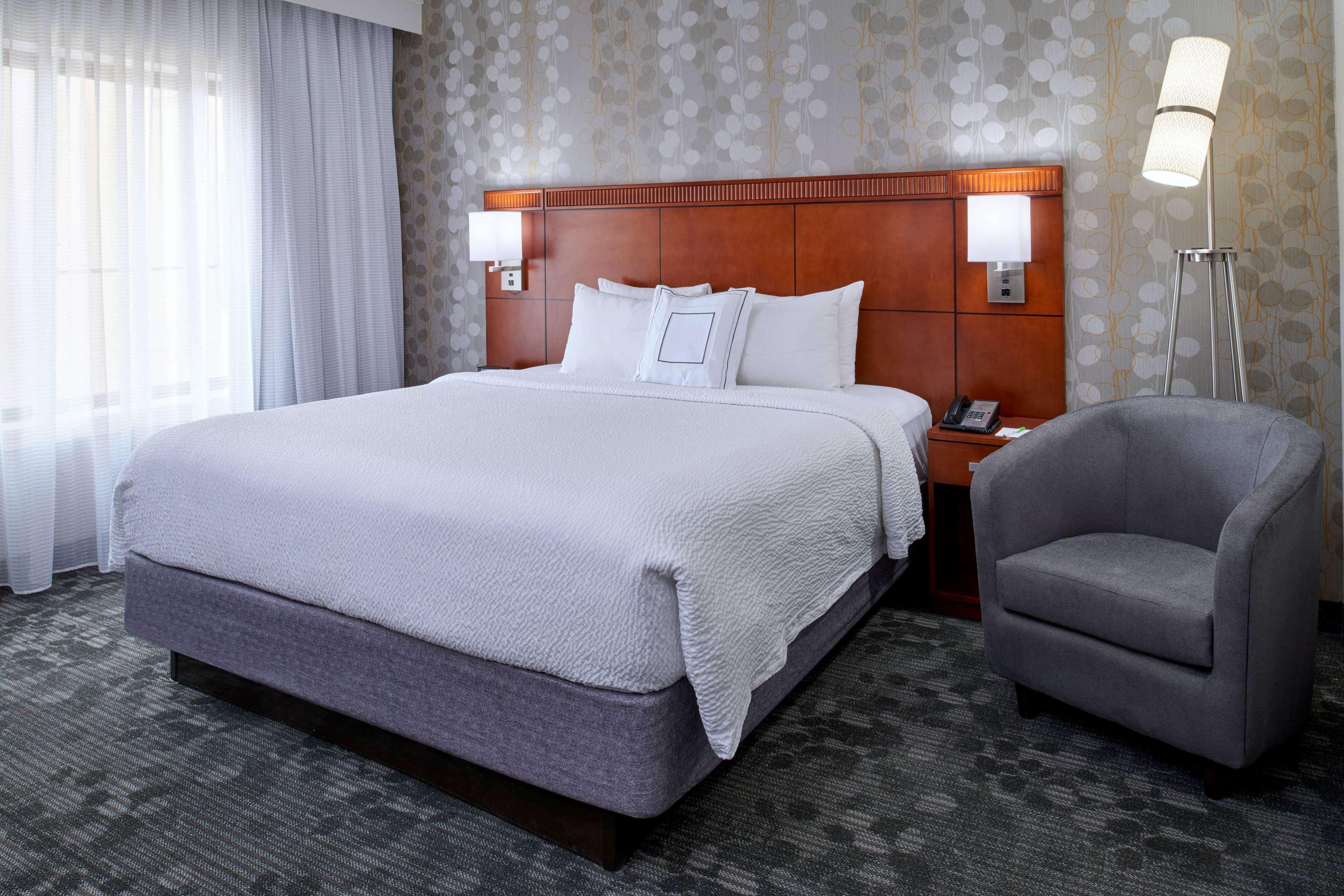 One Bedroom Suite King