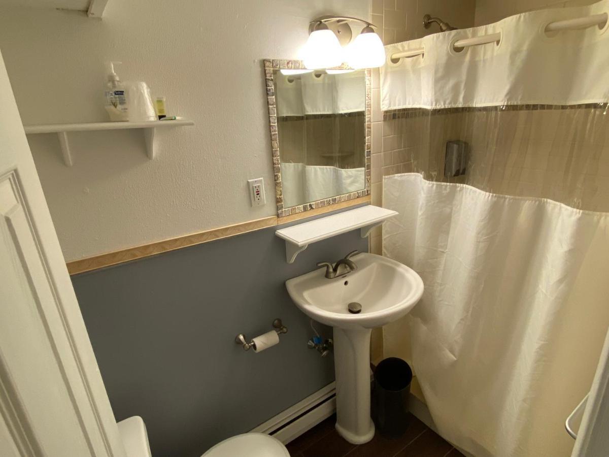 Classic Quadruple Room