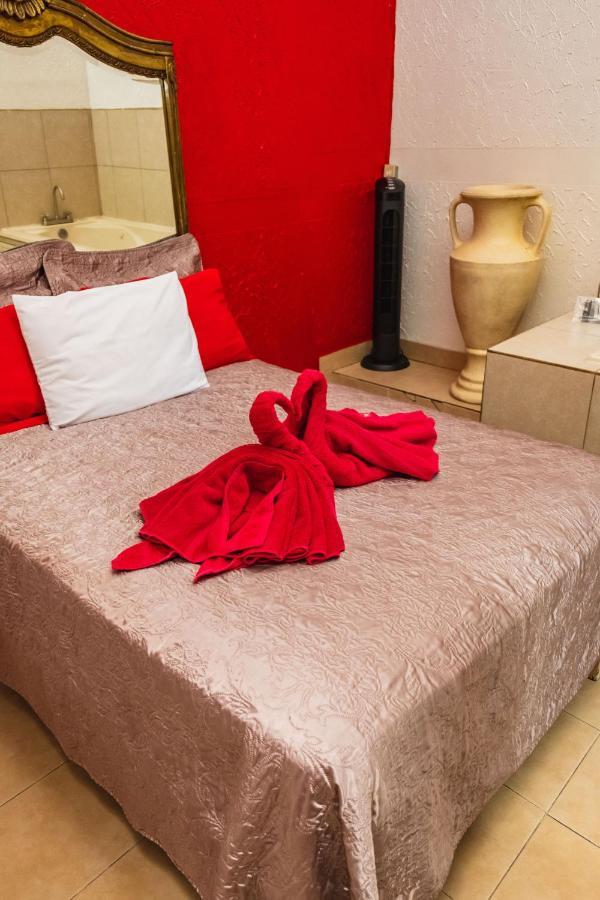 Deluxe Double Room Bath