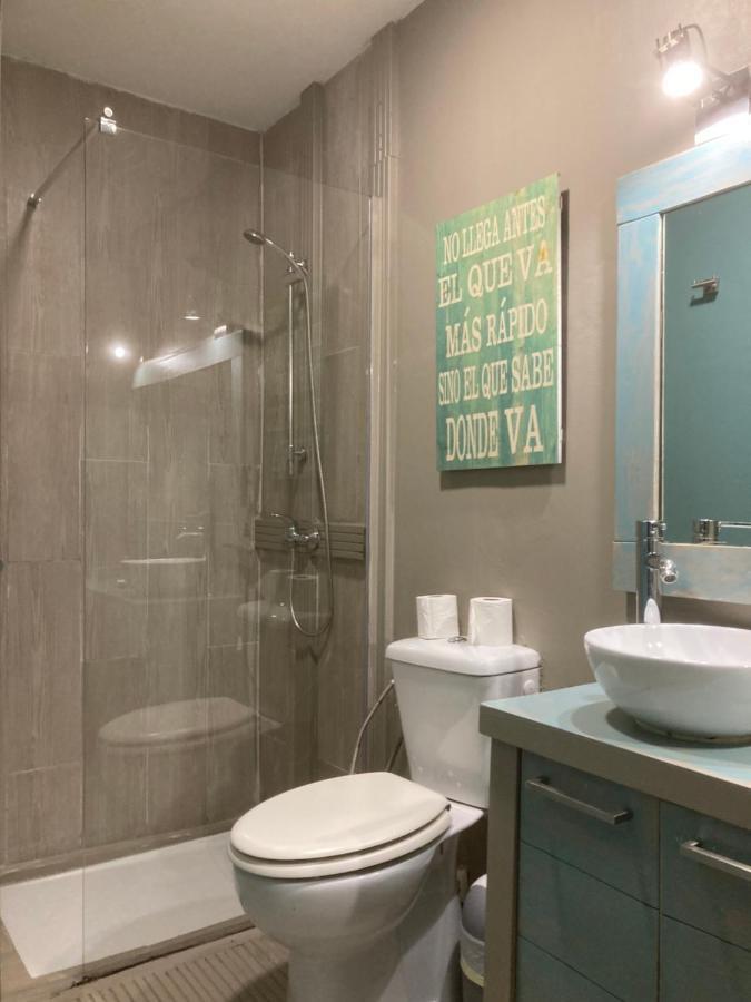 Twin Room Bathroom