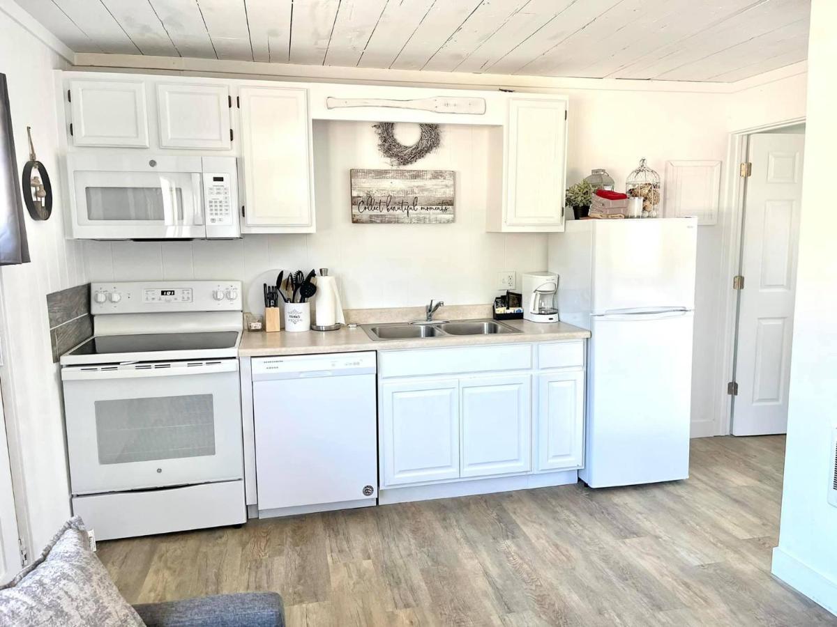 One-Bedroom Cottage