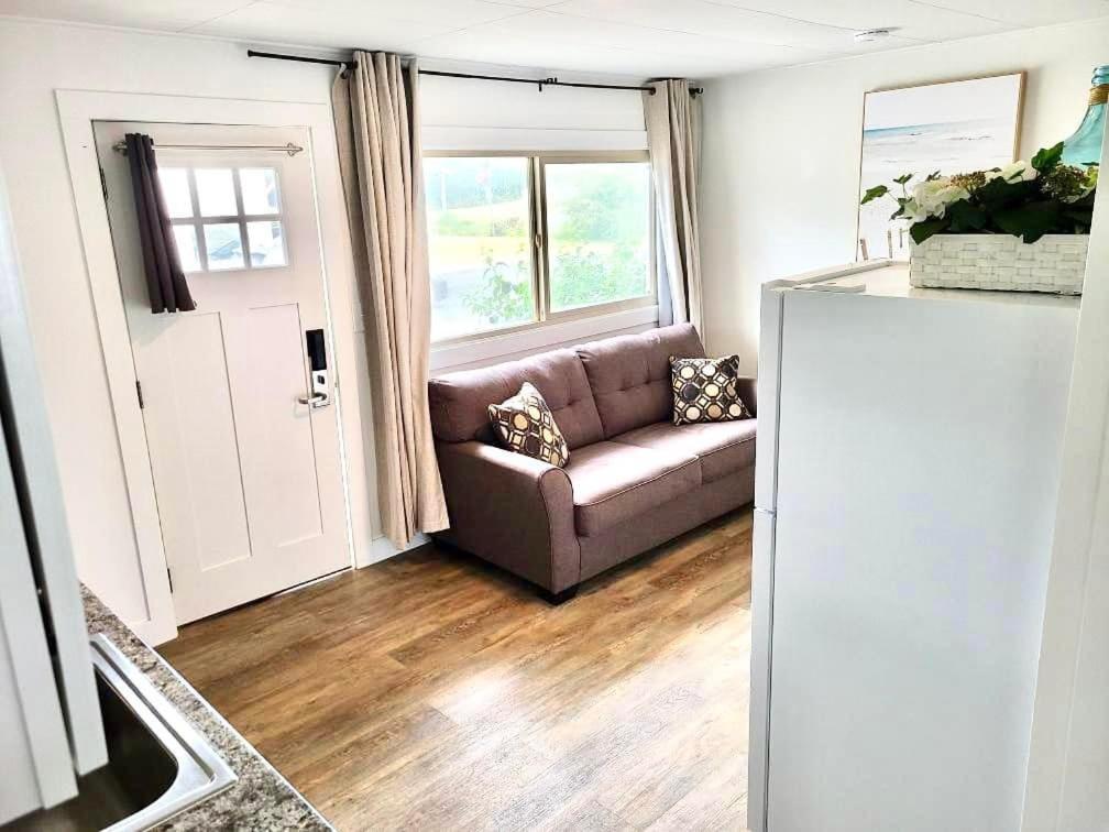 One-Bedroom Cottage