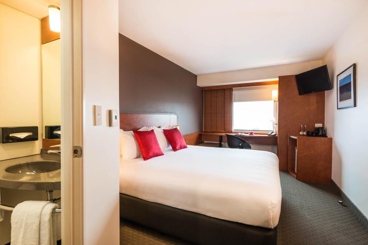 Ibis Plus King Room,1614780168:JPEG