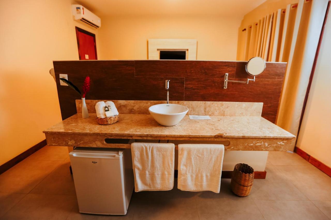 Quarto Deluxe com Cama de Casal ou 2 de Solteiro e Varanda