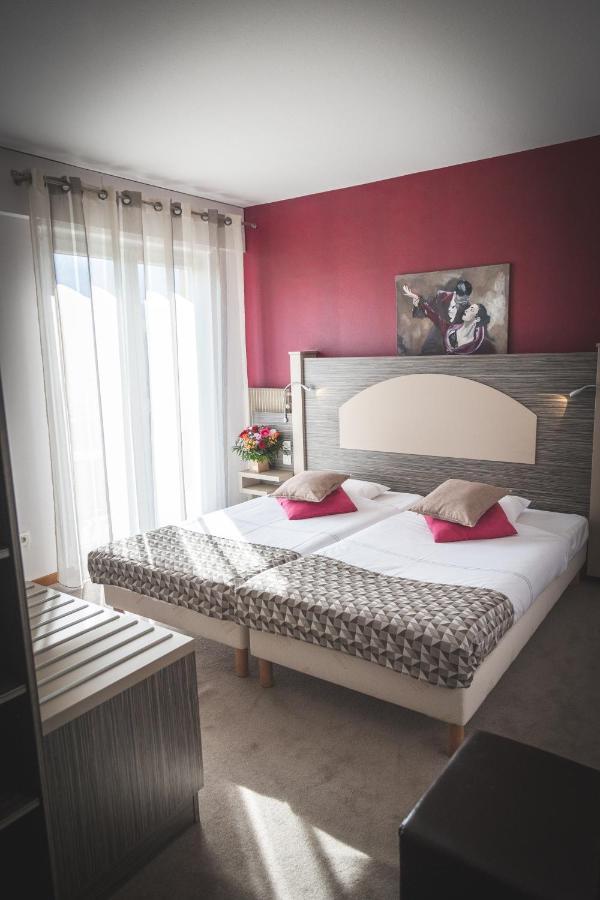 Twin Room,1307455153:JPEG