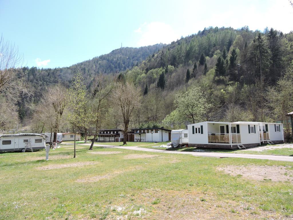 Deluxe Mobile Home