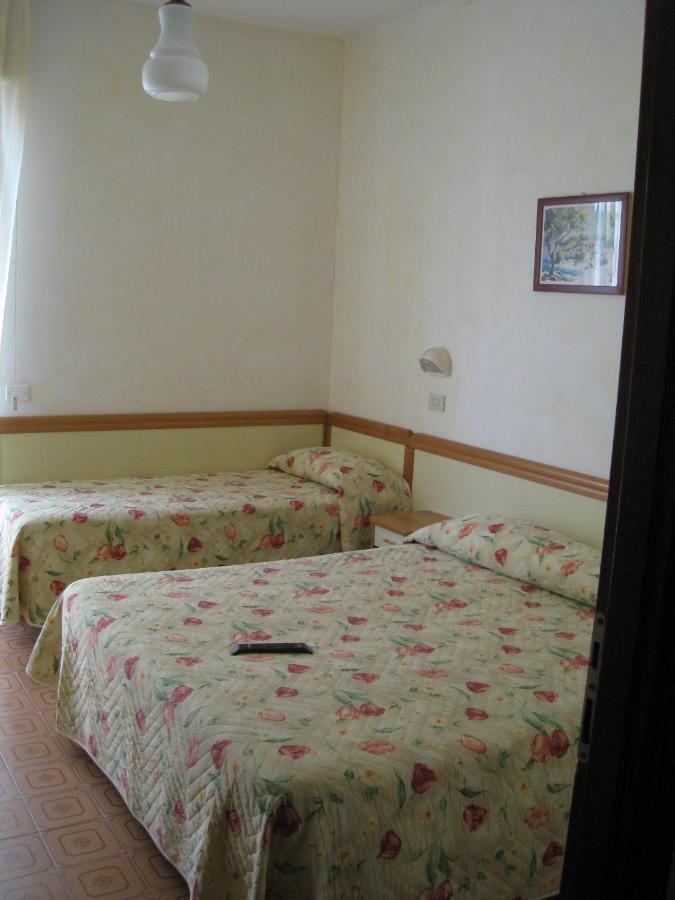 Standard Triple Room,1233051911:JPEG