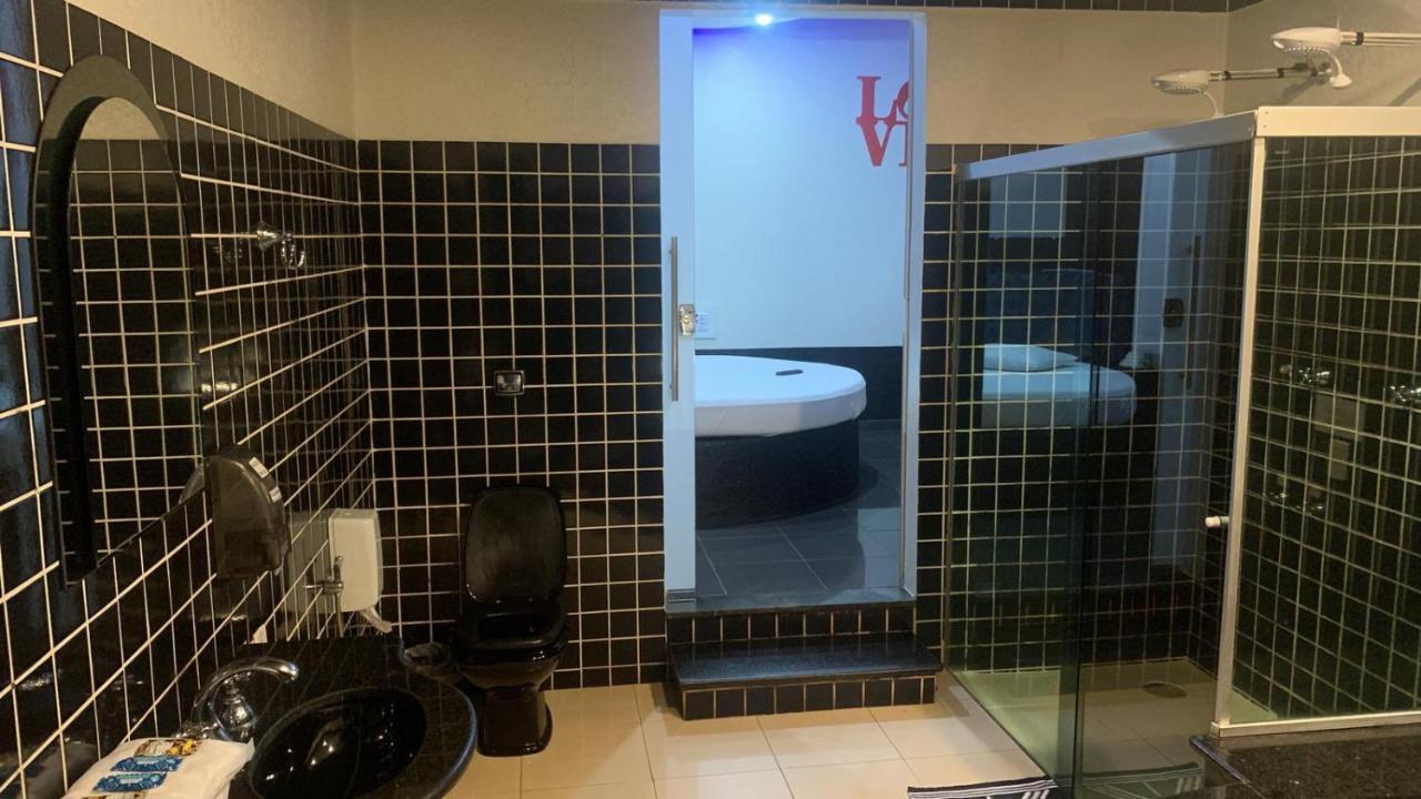 Quarto Duplo com Banheira de Hidromassagem