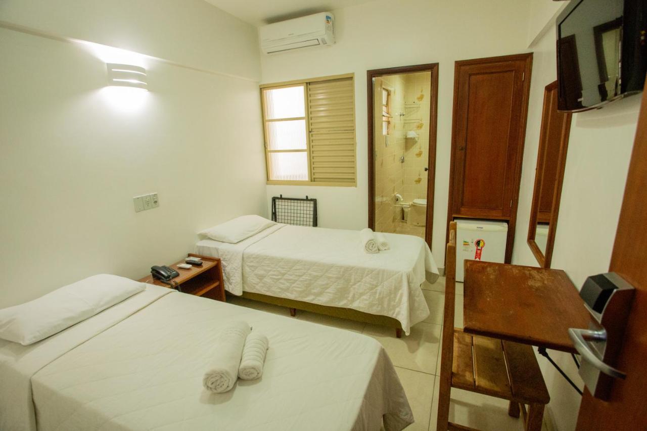Quarto Standard com Cama de Casal ou 2 de Solteiro
