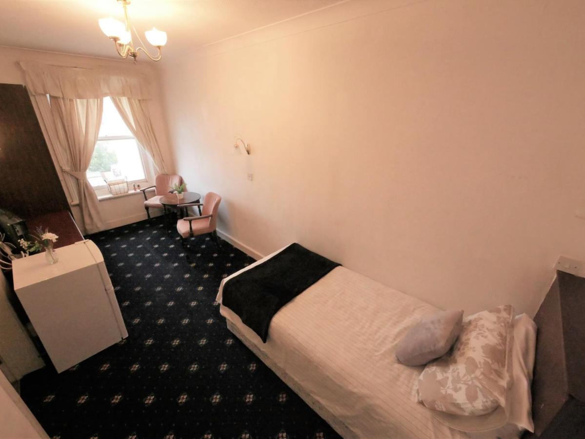 Deluxe Single Room