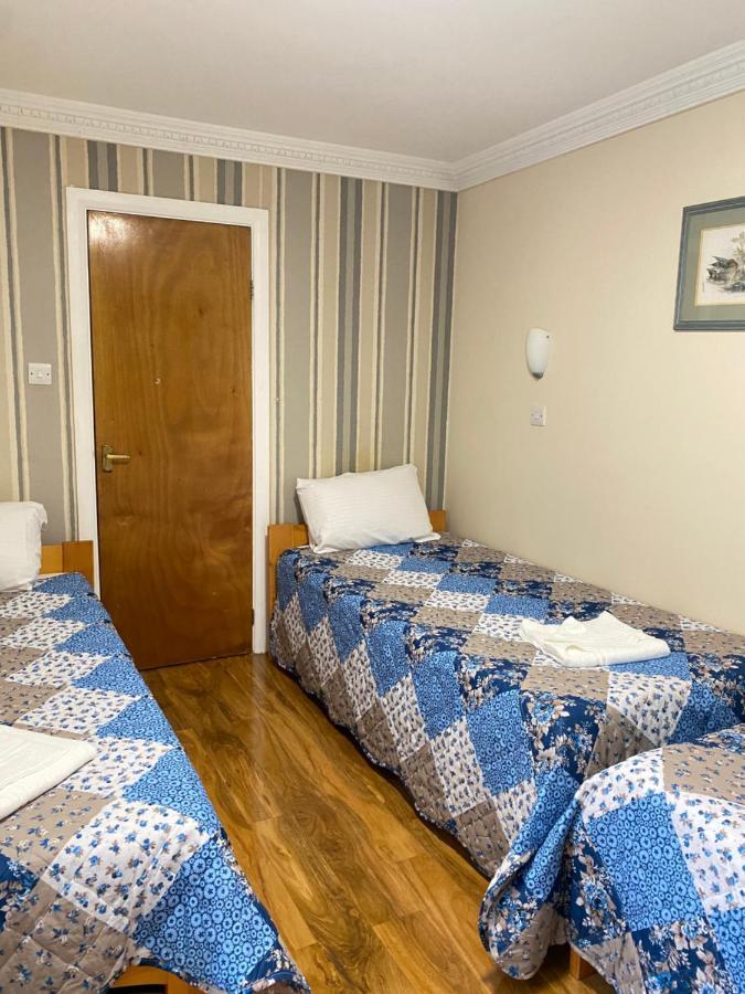 Basic Triple Room,1204562467:JPEG
