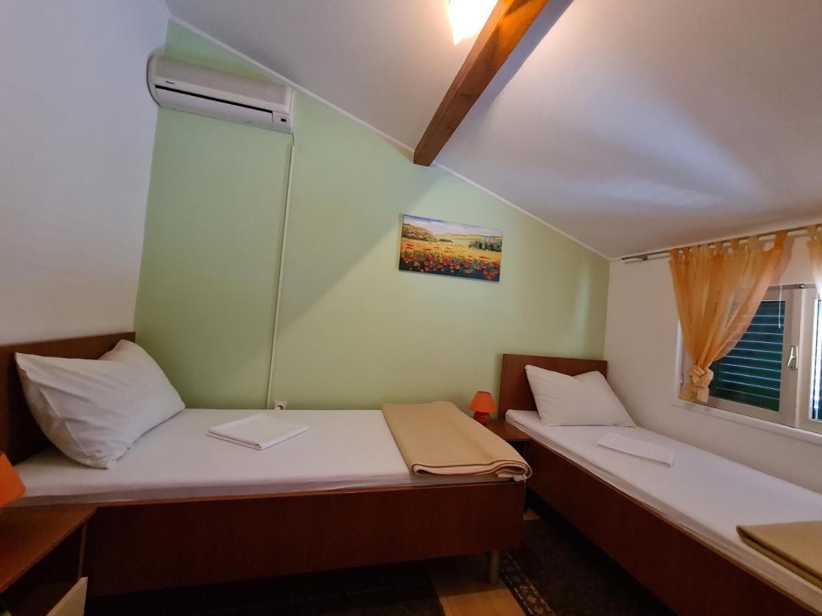 Deluxe Zweibettzimmer