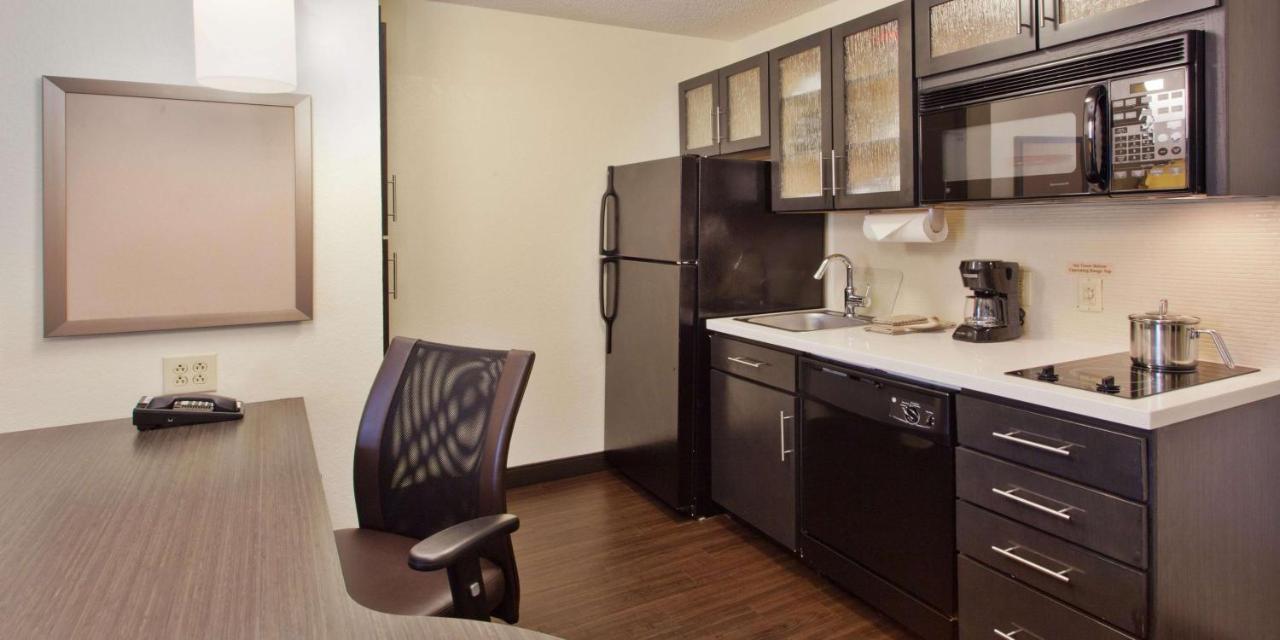 Queen Studio Suite