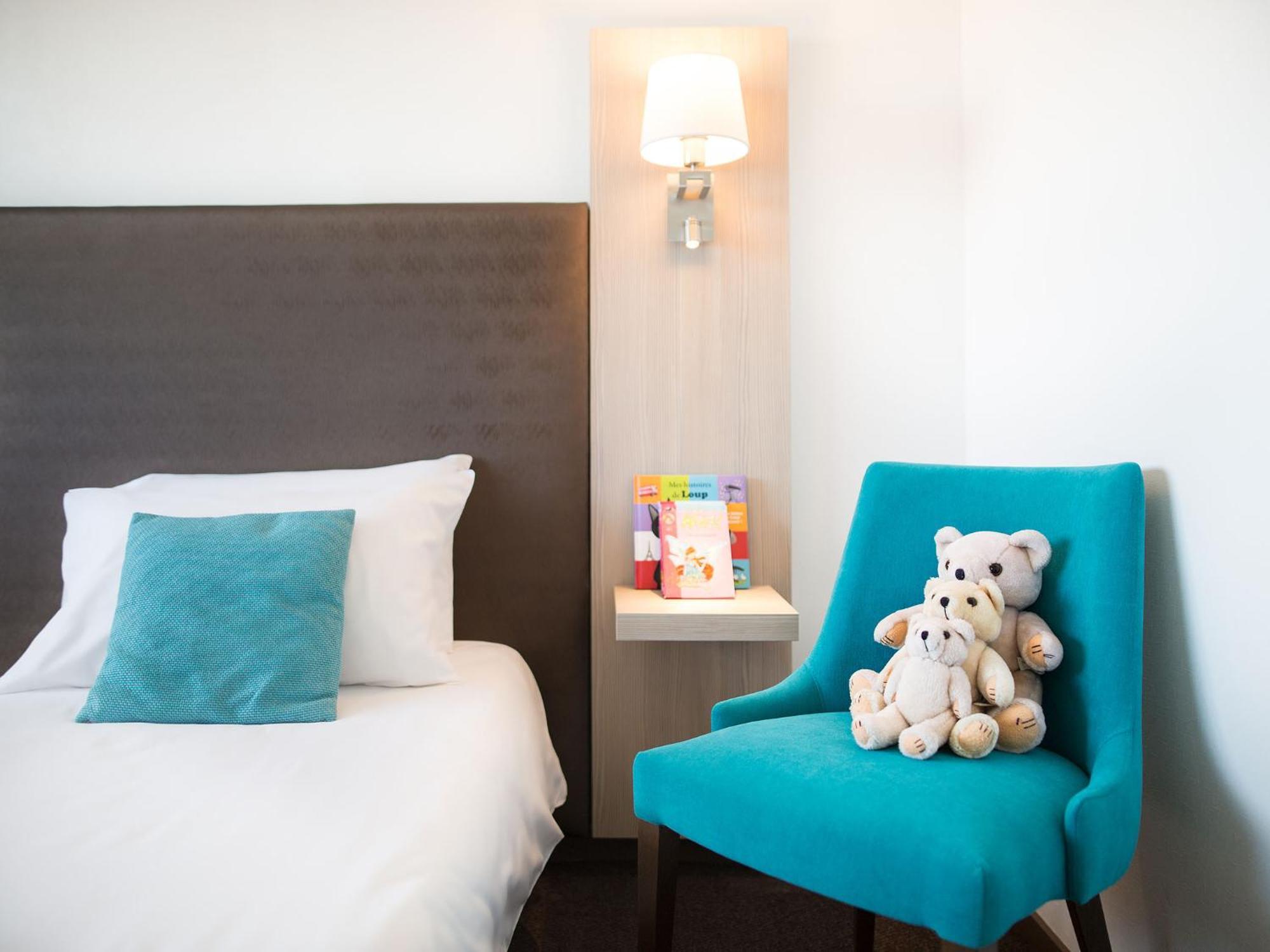 Two Connecting Double Rooms,1637708347:JPEG