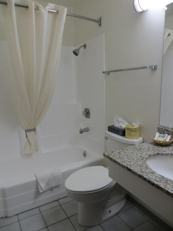 Double Room with Two Double Beds - Non-Smoking