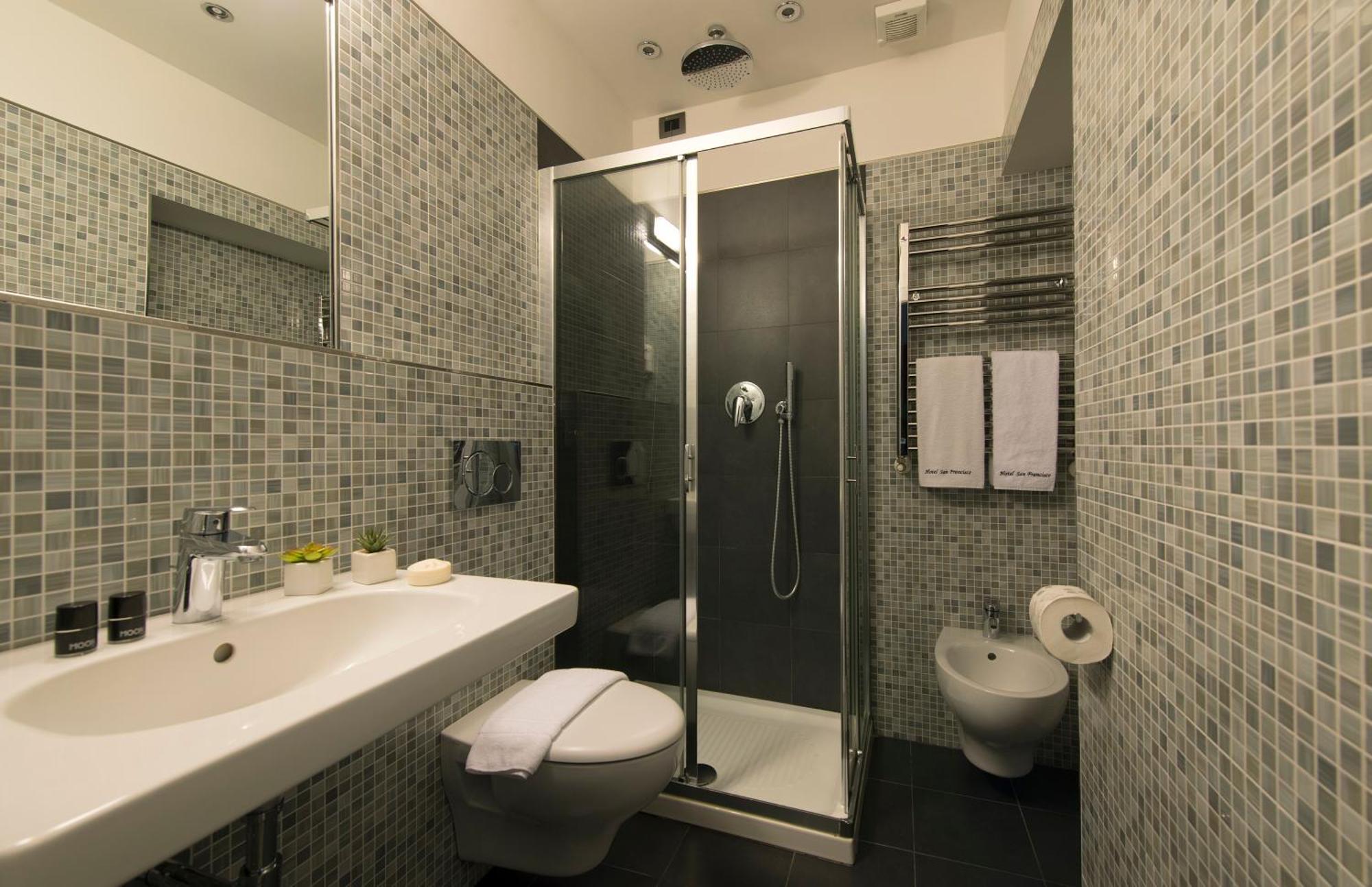 Double Room,1209256885:JPEG