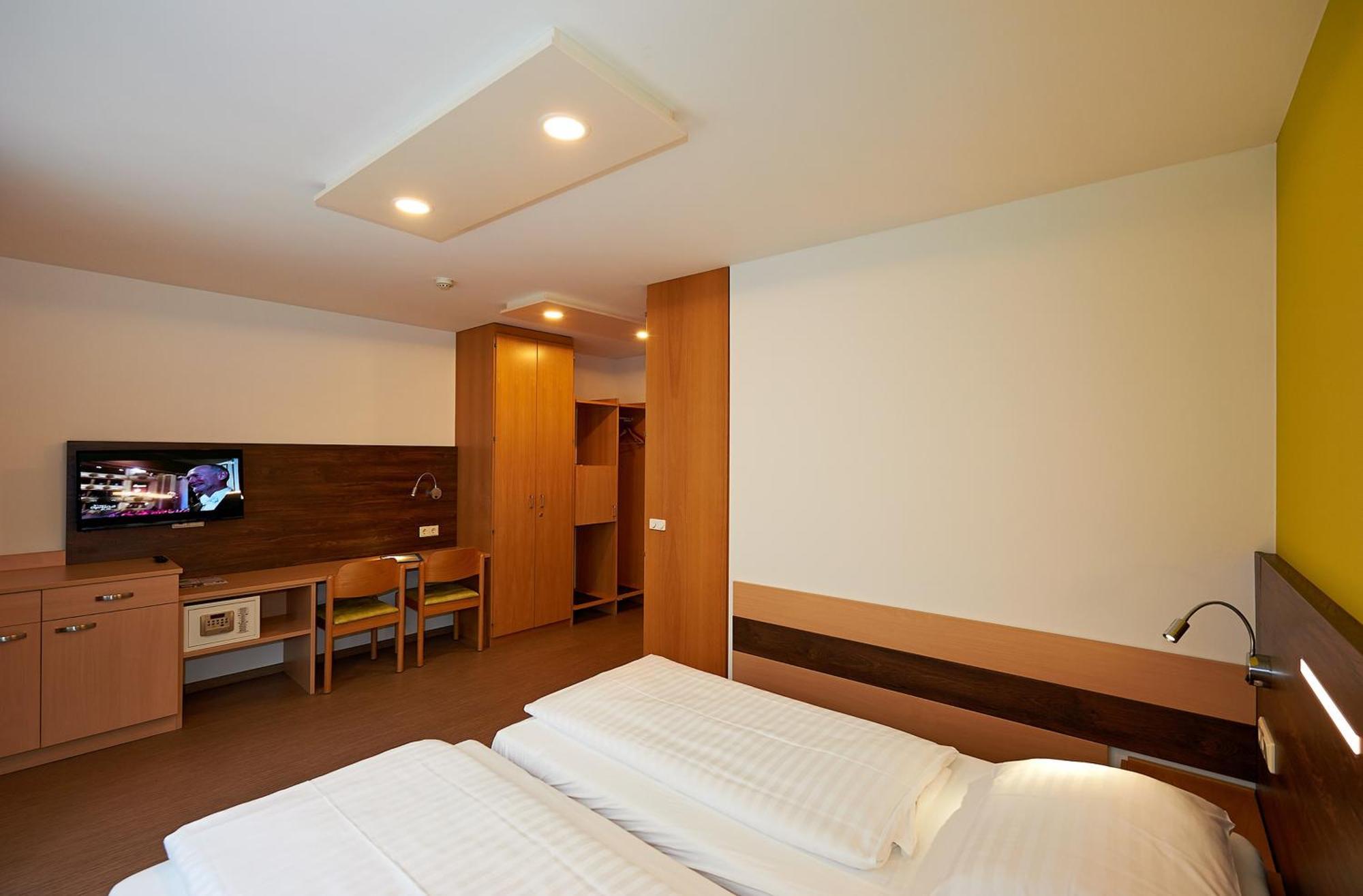 Basic Double Room