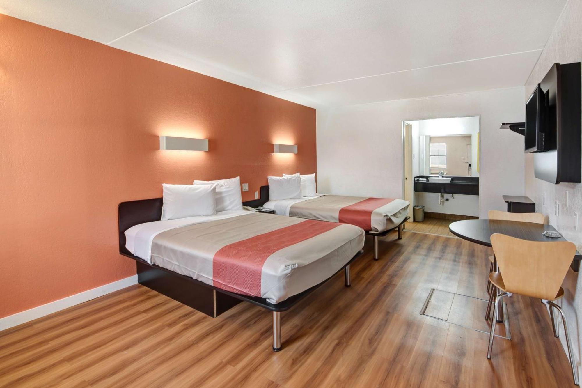 Queen Room Two Queen Beds Disability Access Non-Smoking