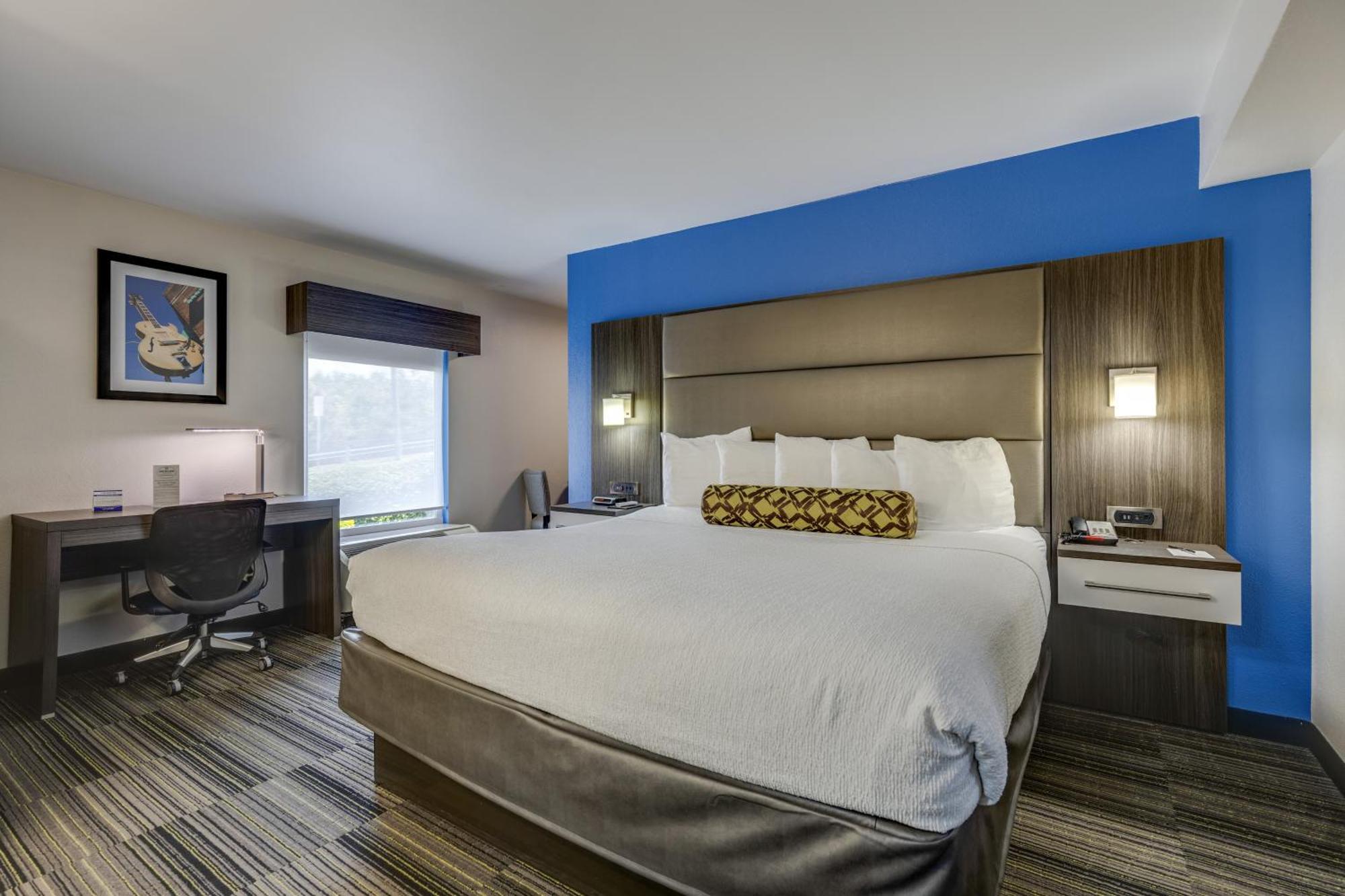 Deluxe King Room