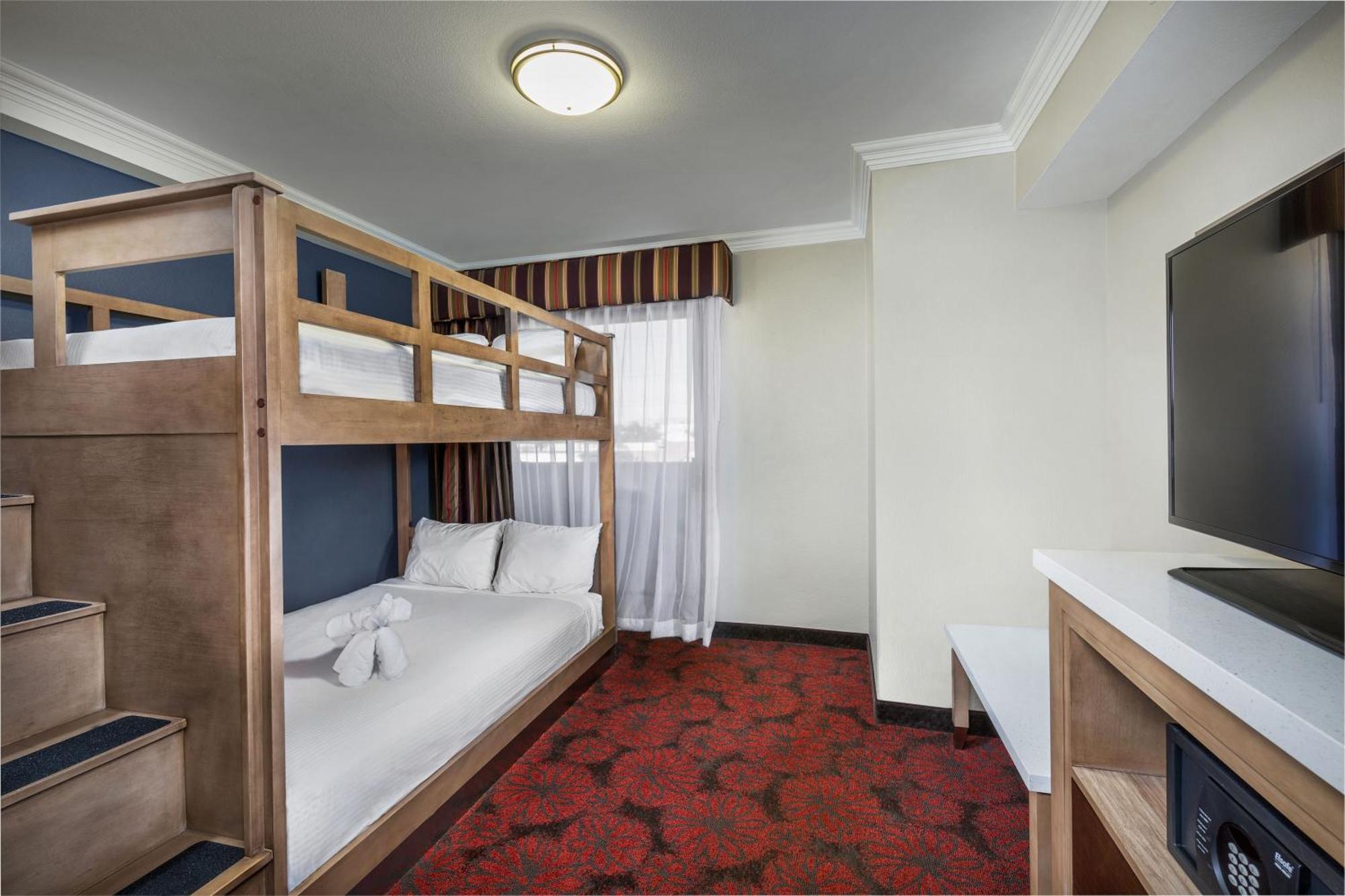 King Suite Bunk Beds,1210758727:JPEG