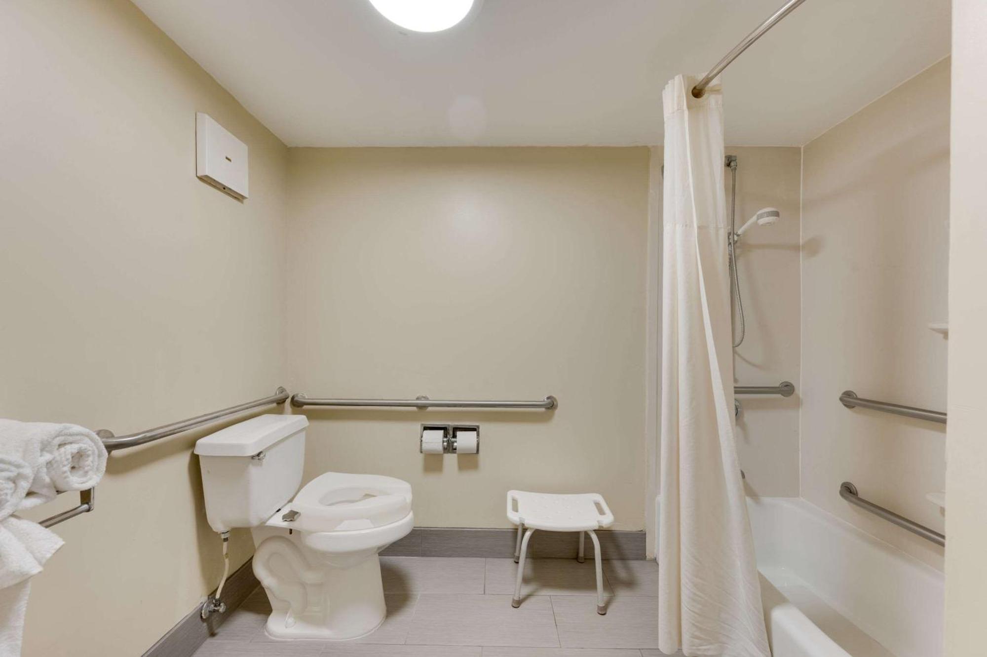 Double Room - Accessible/Smoking