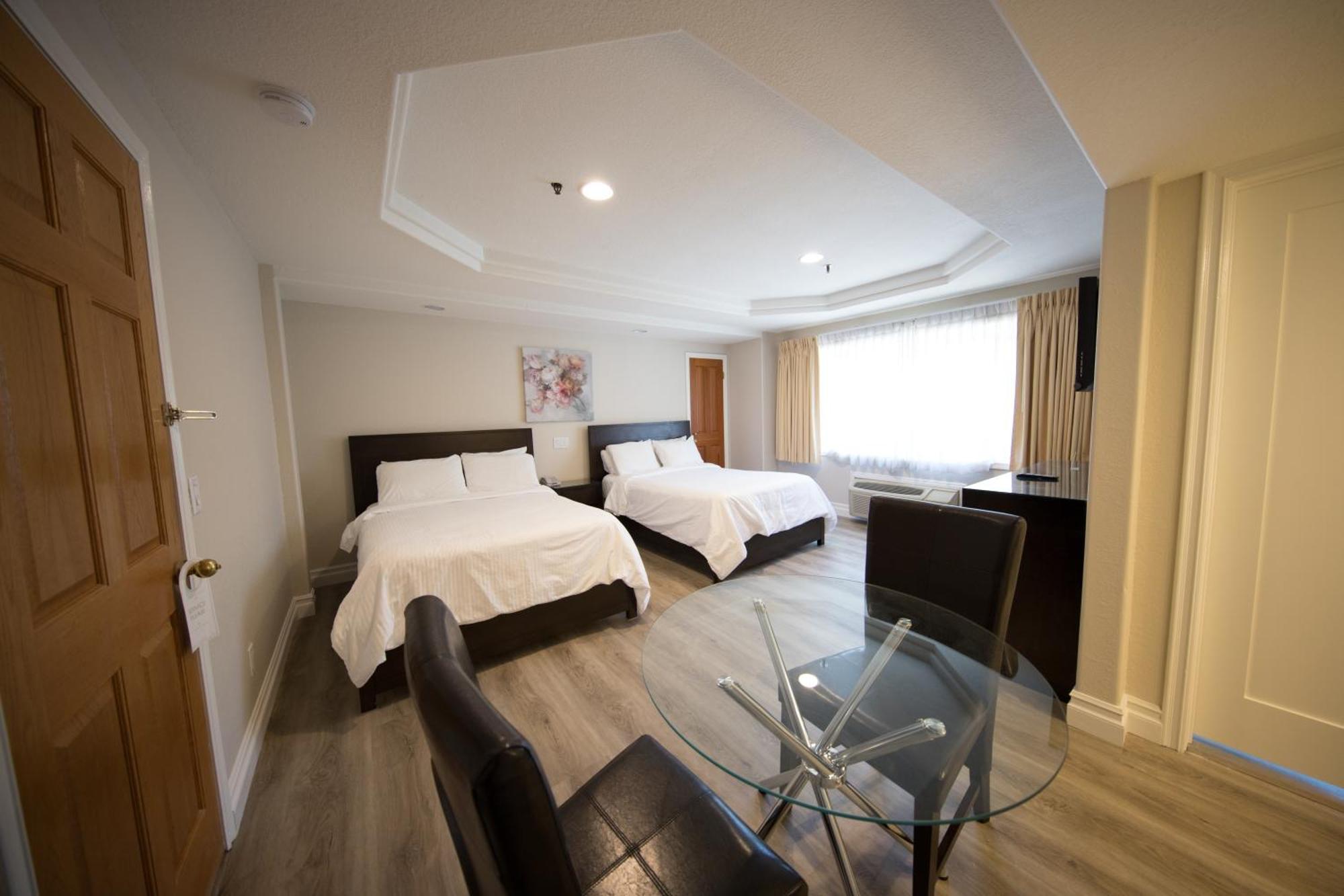 Deluxe Room with Two Double Beds