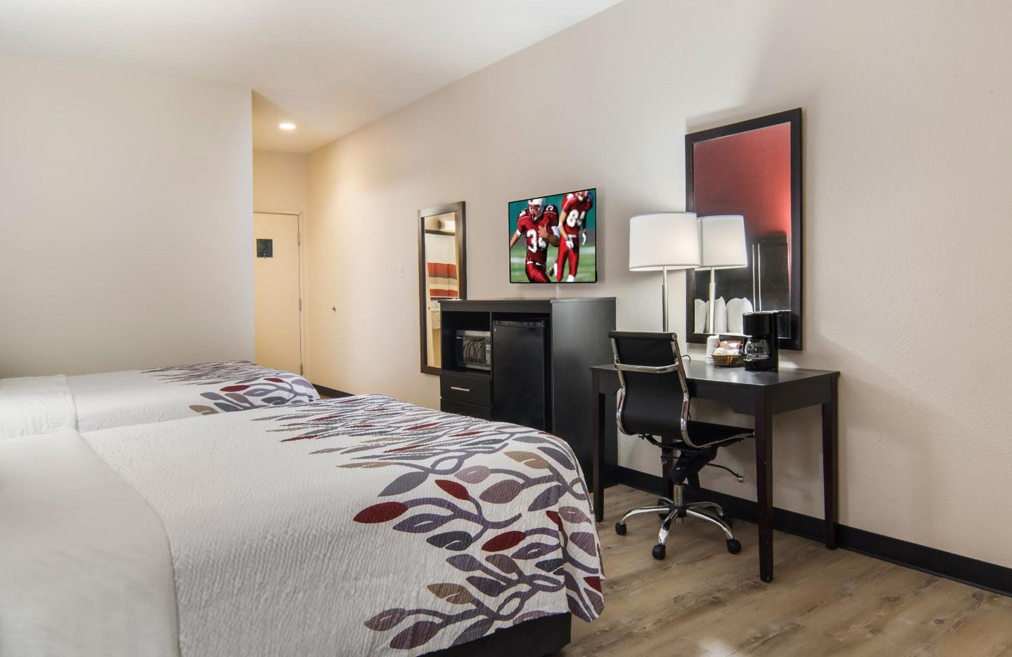 Deluxe Room with Two Double Beds Smoke Free