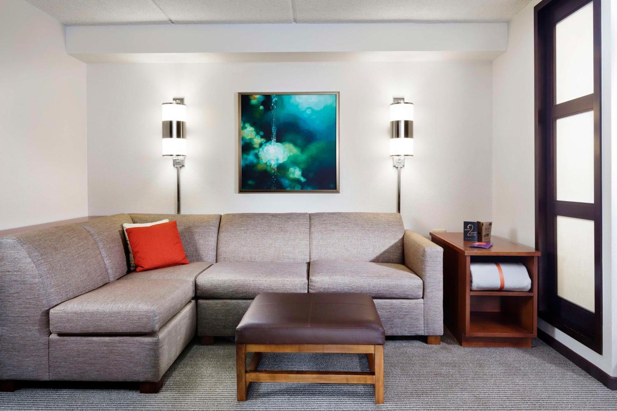 King Room with Sofa Bed - High Floor