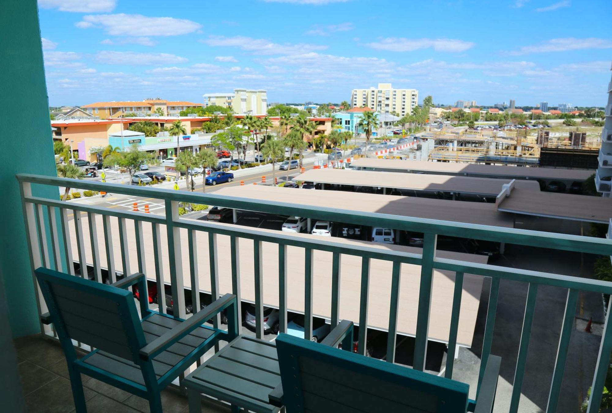 King Room Balcony City View Non-Smoking