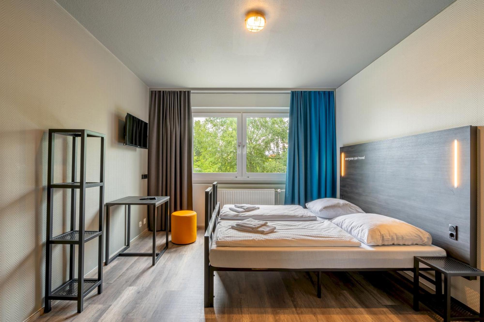 Twin Room,1211952766:JPEG