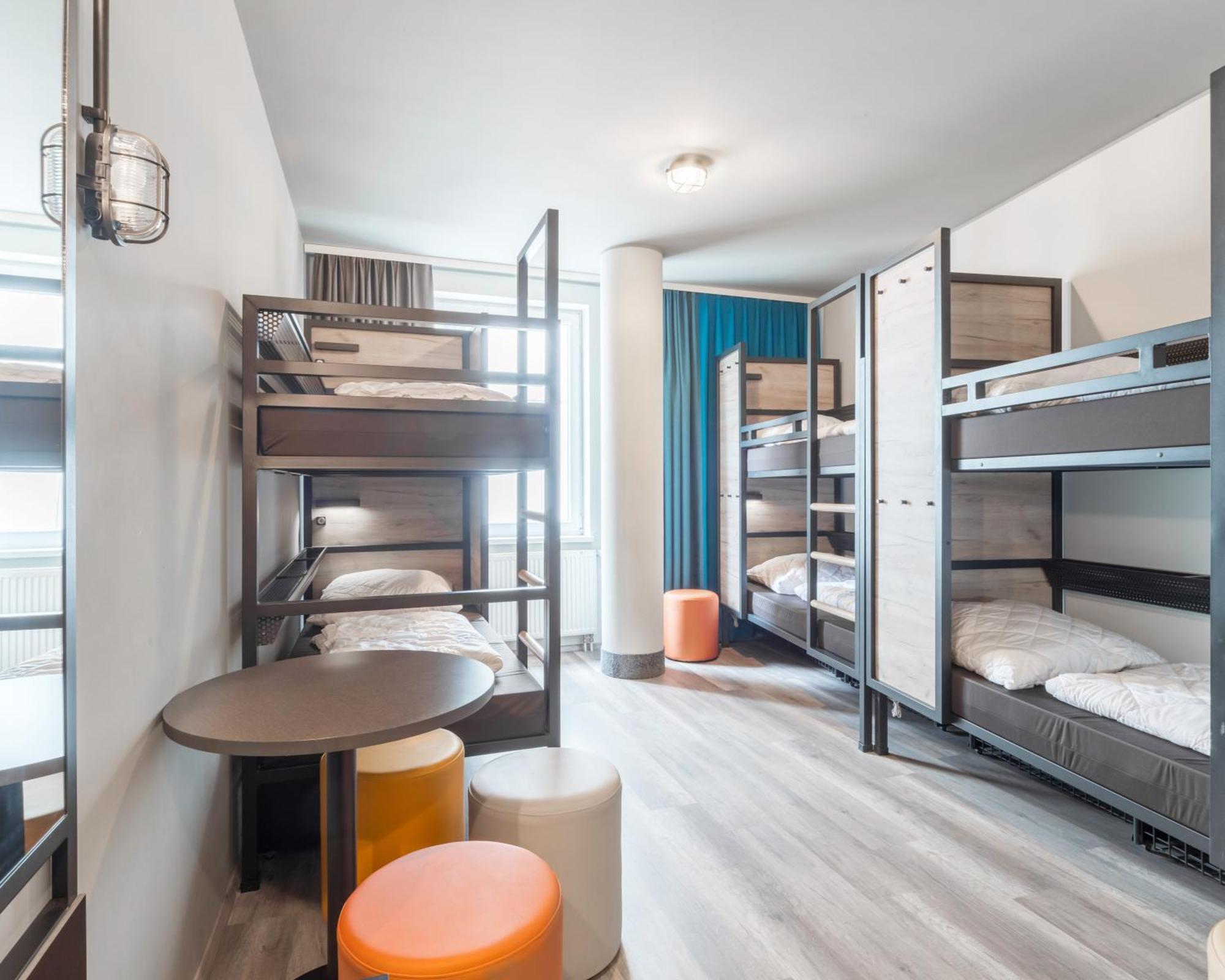 Six-Bed Room,1555285933:JPEG